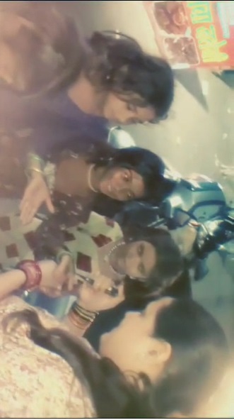 “बच्चों अच्छा बनाने का सबसे बढ़िया तरीका उन्हें खुश करना है।”